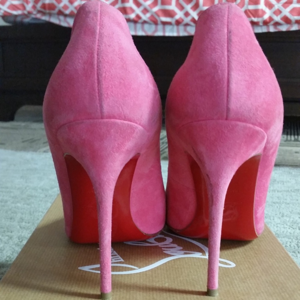 Pink suede CL